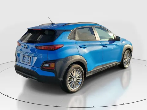 More photos of 2018 Hyundai Kona SEL at Tom Gill Buick GMC, OH