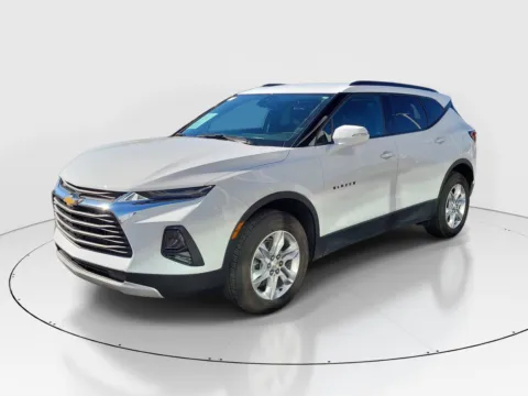 Photos of 2022 Chevrolet Blazer FWD 4dr LT w/2LT for sale in Hamilton, OH at Tom Gill Buick GMC