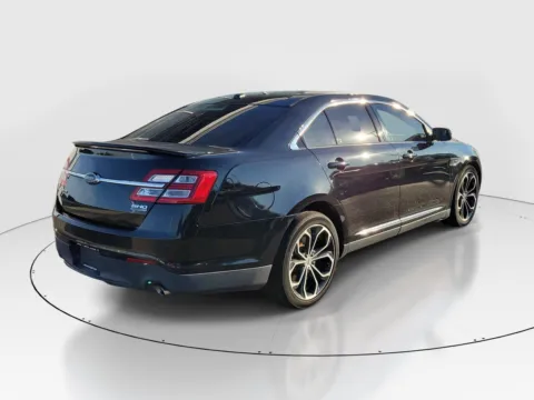 More photos of 2017 Ford Taurus SHO at Tom Gill Buick GMC, OH