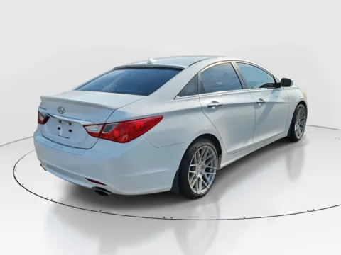 More photos of 2012 Hyundai Sonata 2.4L SE at Tom Gill Buick GMC, OH
