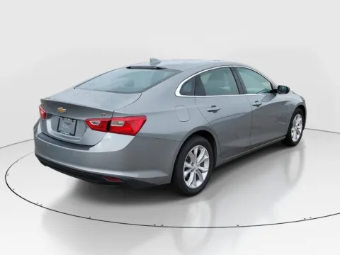 More photos of 2023 Chevrolet Malibu LT at Tom Gill Buick GMC, OH