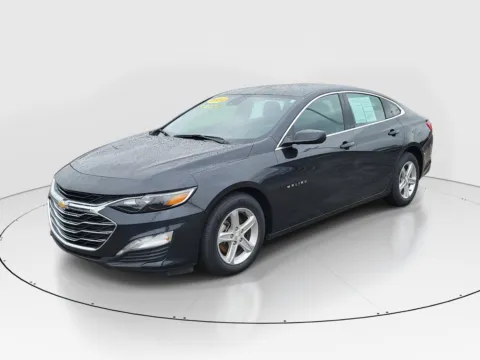 Photos of 2023 Chevrolet Malibu LT for sale in Hamilton, OH at Tom Gill Buick GMC
