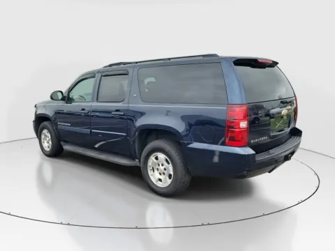 Another view of 2009 Chevrolet Suburban LT w/1LT for sale in Hamilton, OH at Tom Gill Buick GMC