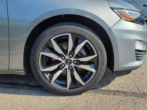 More photos of 2023 Chevrolet Malibu RS at Tom Gill Buick GMC, OH