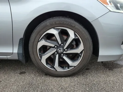 More photos of 2017 Honda Accord Sedan EX at Tom Gill Buick GMC, OH