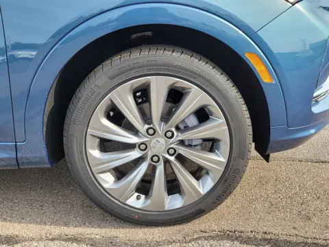 More photos of 2025 Buick Envista Avenir at Tom Gill Buick GMC, OH