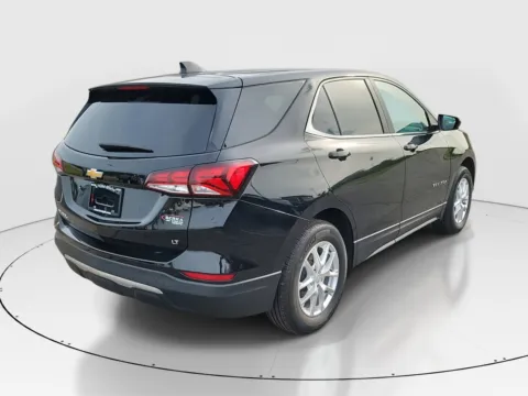 More photos of 2022 Chevrolet Equinox LT at Tom Gill Buick GMC, OH
