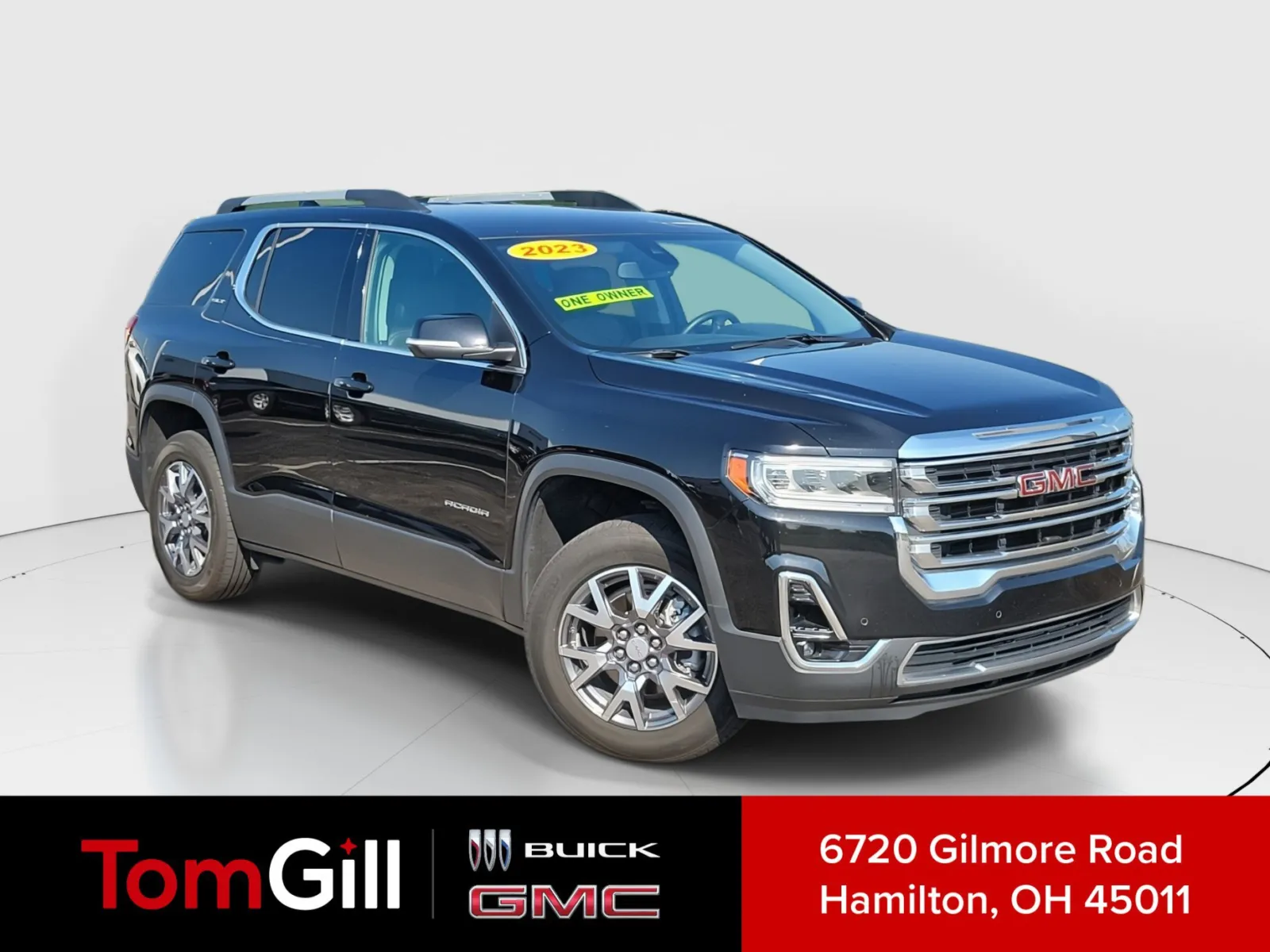 Black 2023 GMC Acadia SLT for sale in Hamilton, OH
