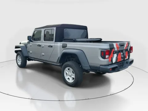 Another view of 2020 Jeep Gladiator Sport S for sale in Hamilton, OH at Tom Gill Buick GMC