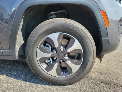 More photos of 2023 Jeep Grand Cherokee 4xe at Tom Gill Buick GMC, OH