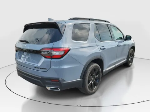More photos of 2025 Honda Pilot Black Edition at Tom Gill Buick GMC, OH