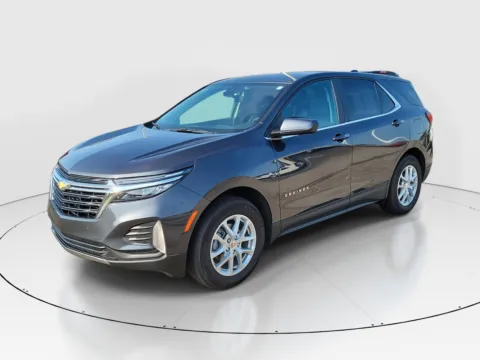 Photos of 2022 Chevrolet Equinox LT for sale in Hamilton, OH at Tom Gill Buick GMC