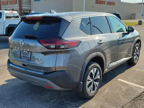 More photos of 2021 Nissan Rogue SV at Tom Gill Buick GMC, OH