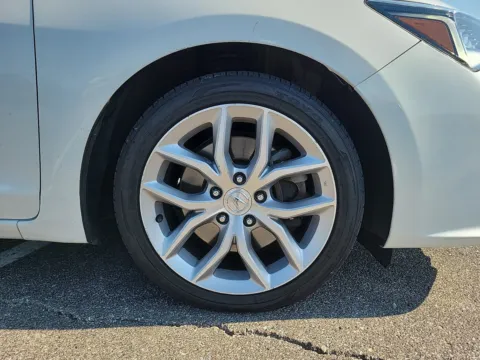 More photos of 2020 Acura ILX at Tom Gill Buick GMC, OH