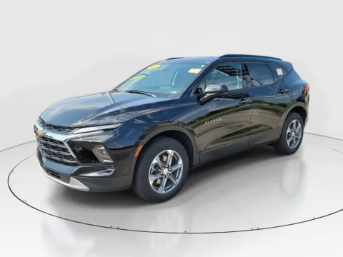 Photos of 2023 Chevrolet Blazer LT for sale in Hamilton, OH at Tom Gill Buick GMC