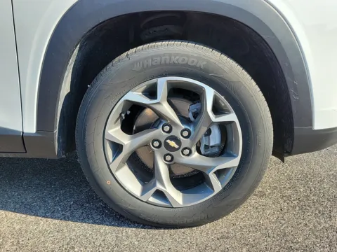 More photos of 2024 Chevrolet Trax LT at Tom Gill Buick GMC, OH