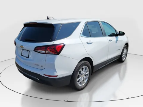 More photos of 2023 Chevrolet Equinox LT at Tom Gill Buick GMC, OH