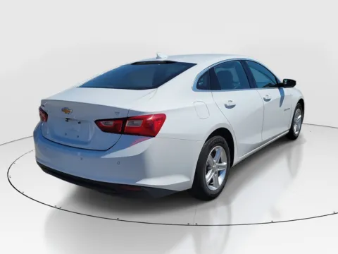 More photos of 2024 Chevrolet Malibu LT at Tom Gill Buick GMC, OH