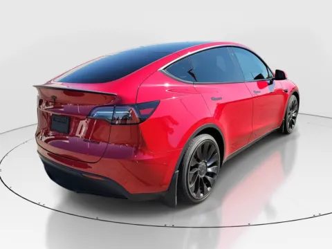 More photos of 2022 Tesla Model Y Performance at Tom Gill Buick GMC, OH