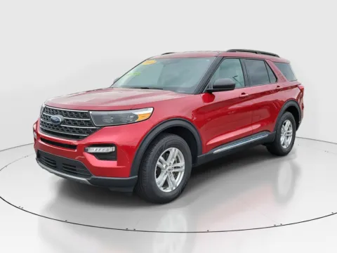 Photos of 2022 Ford Explorer XLT for sale in Hamilton, OH at Tom Gill Buick GMC