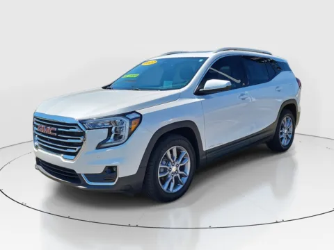Photos of 2022 GMC Terrain SLT for sale in Hamilton, OH at Tom Gill Buick GMC