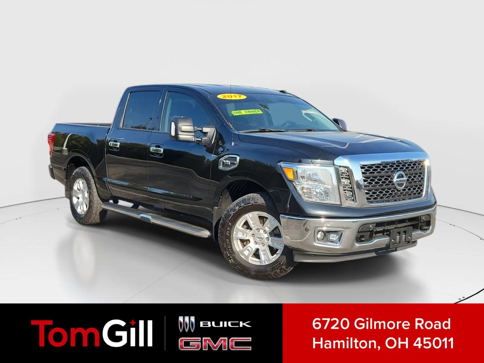 Black 2017 Nissan Titan SV for sale in Hamilton, OH