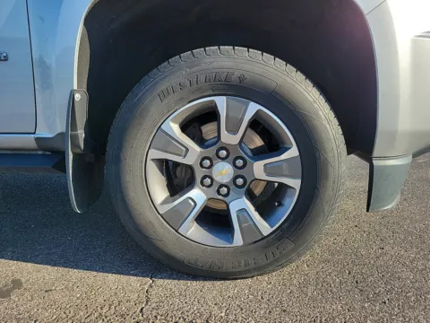 More photos of 2017 Chevrolet Colorado 4WD Z71 at Tom Gill Buick GMC, OH
