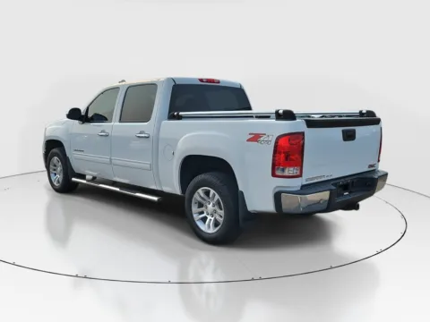 Another view of 2012 GMC Sierra 1500 SLE for sale in Hamilton, OH at Tom Gill Buick GMC