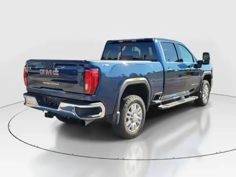More photos of 2020 GMC Sierra 2500HD SLT at Tom Gill Buick GMC, OH