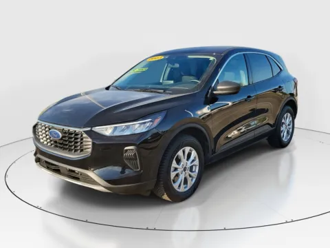 Photos of 2023 Ford Escape Active for sale in Hamilton, OH at Tom Gill Buick GMC