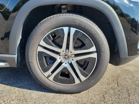 More photos of 2022 Mercedes-Benz GLS 450 at Tom Gill Buick GMC, OH