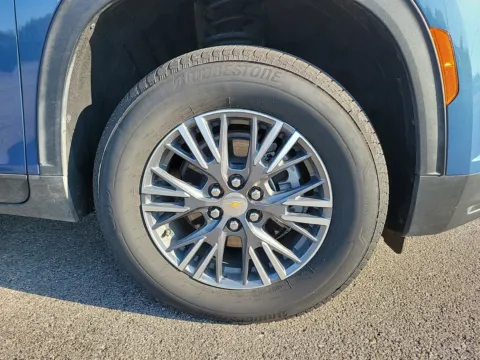 More photos of 2025 Chevrolet Traverse FWD LT at Tom Gill Buick GMC, OH
