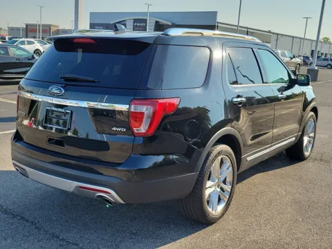 More photos of 2016 Ford Explorer Limited at Tom Gill Buick GMC, OH