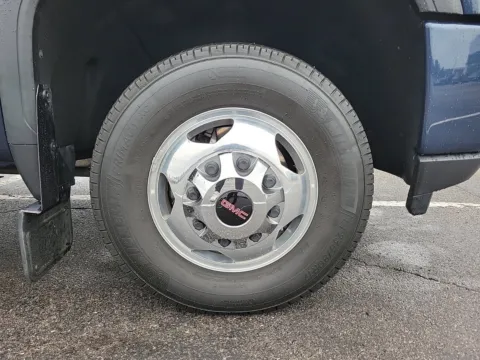 More photos of 2022 GMC Sierra 3500HD Denali at Tom Gill Buick GMC, OH