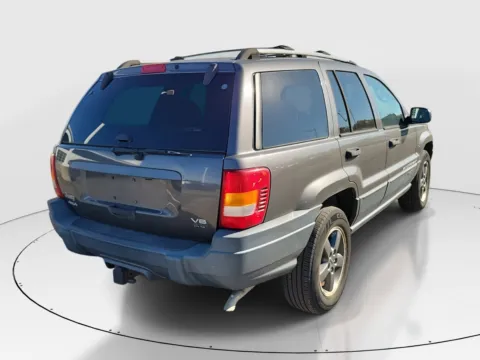 More photos of 2004 Jeep Grand Cherokee Laredo at Tom Gill Buick GMC, OH