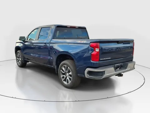 Another view of 2022 Chevrolet Silverado 1500 LT for sale in Hamilton, OH at Tom Gill Buick GMC