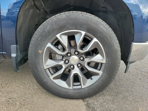 More photos of 2022 Chevrolet Silverado 1500 LT at Tom Gill Buick GMC, OH