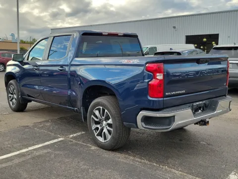 Another view of 2022 Chevrolet Silverado 1500 LT for sale in Hamilton, OH at Tom Gill Buick GMC