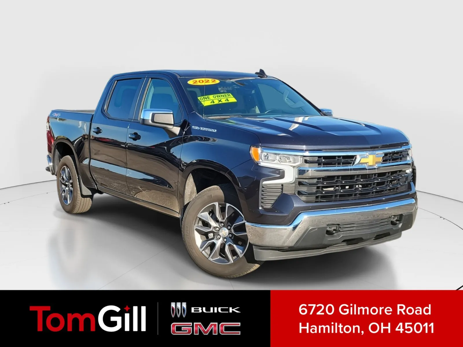 Gray 2022 Chevrolet Silverado 1500 LT for sale in Hamilton, OH