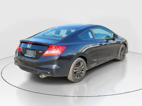 More photos of 2012 Honda Civic Cpe Si at Tom Gill Buick GMC, OH