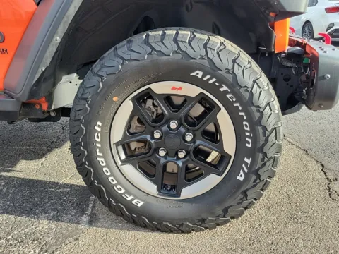 More photos of 2018 Jeep Wrangler Unlimited Rubicon at Tom Gill Buick GMC, OH