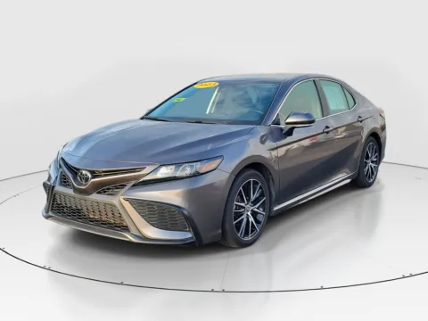 Photos of 2023 Toyota Camry SE for sale in Hamilton, OH at Tom Gill Buick GMC