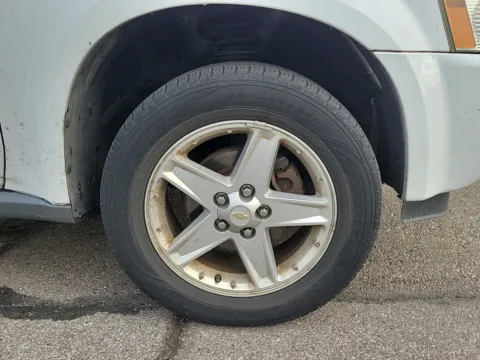More photos of 2006 Chevrolet Equinox LT at Tom Gill Buick GMC, OH