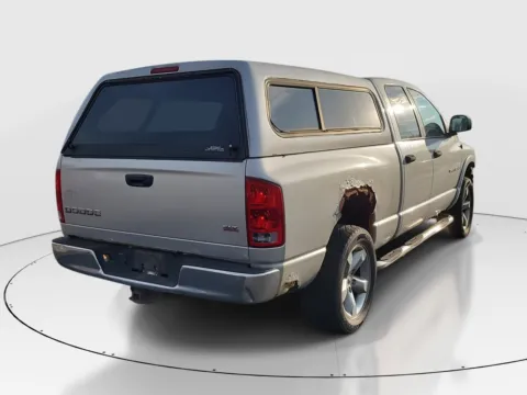 More photos of 2004 Dodge Ram 1500 SLT at Tom Gill Buick GMC, OH