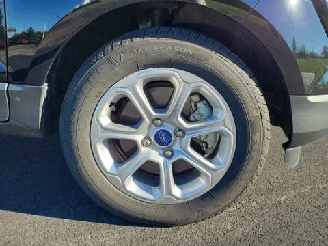 More photos of 2021 Ford EcoSport SE at Tom Gill Buick GMC, OH