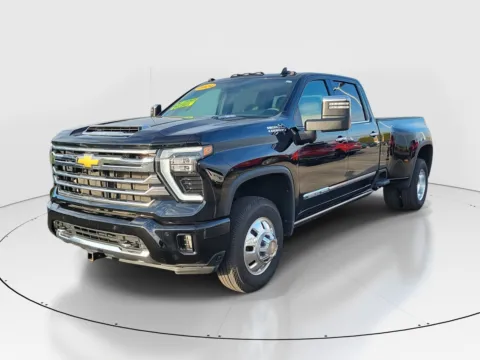 Photos of 2024 Chevrolet Silverado 3500HD High Country for sale in Hamilton, OH at Tom Gill Buick GMC
