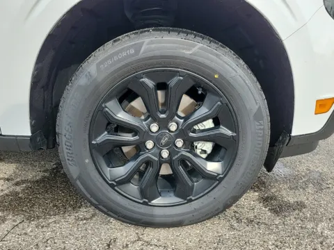 More photos of 2023 Ford Maverick XLT at Tom Gill Buick GMC, OH