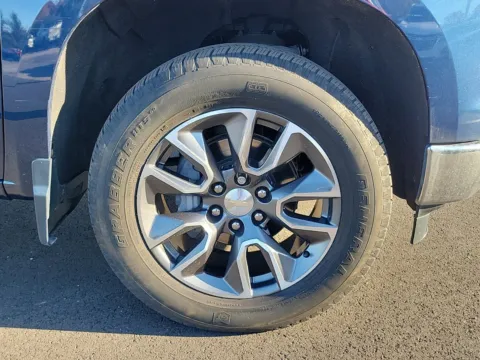 More photos of 2022 Chevrolet Silverado 1500 LT at Tom Gill Buick GMC, OH