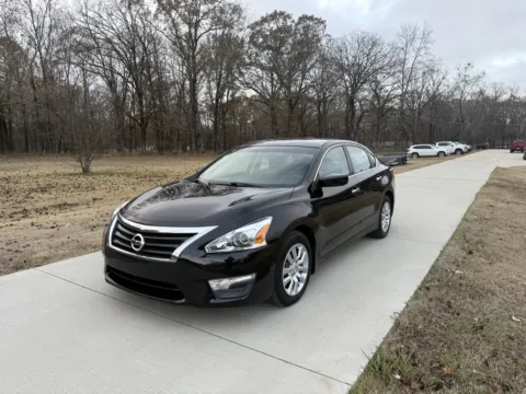 Black 2015 Nissan Altima 2.5 S for sale in Austin, AR