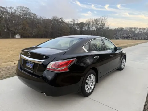 More photos of 2015 Nissan Altima 2.5 S at Premier MotorCars LLC, AR